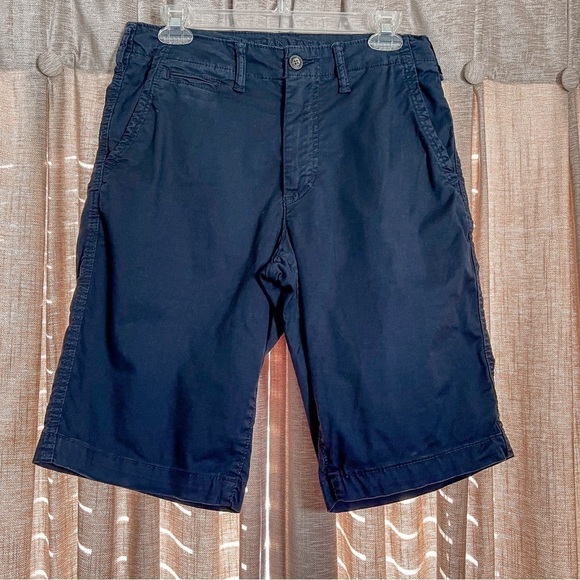 American Eagle 12” Longer Length Lived In Khaki Short in Navy Size 28 - Picture 1 of 12